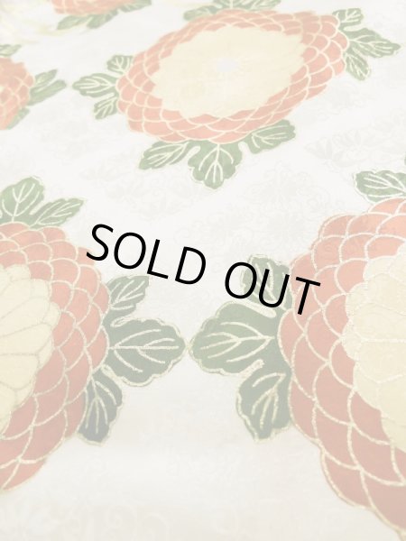 画像15: L0204P  振袖 女性用着物  シルク(正絹) シャイニーな  オフ ホワイト, 菊 【中古】 【USED】 【リサイクル】 ★★★☆☆ (15)