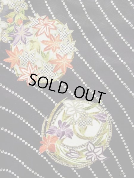 画像9: L0204R  振袖 女性用着物  シルク(正絹)   黒, 花 【中古】 【USED】 【リサイクル】 ★★★☆☆ (9)