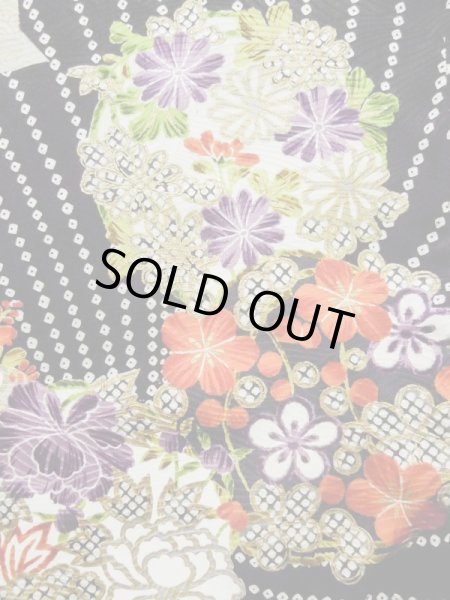 画像10: L0204R  振袖 女性用着物  シルク(正絹)   黒, 花 【中古】 【USED】 【リサイクル】 ★★★☆☆ (10)