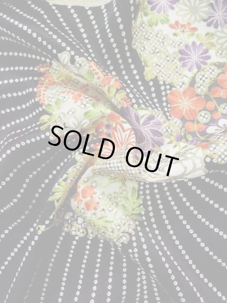 画像14: L0204R  振袖 女性用着物  シルク(正絹)   黒, 花 【中古】 【USED】 【リサイクル】 ★★★☆☆ (14)