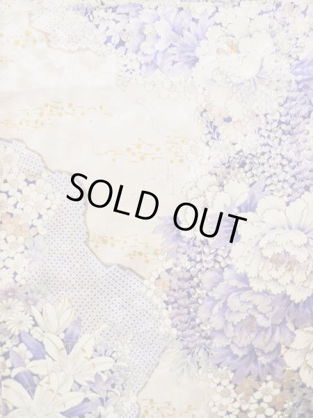 画像5: L0205A  振袖 女性用着物  シルク(正絹) シャイニーな  オフ ホワイト, 花 【中古】 【USED】 【リサイクル】 ★★★☆☆ (5)