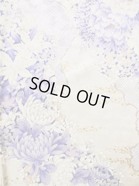 画像6: L0205A  振袖 女性用着物  シルク(正絹) シャイニーな  オフ ホワイト, 花 【中古】 【USED】 【リサイクル】 ★★★☆☆ (6)