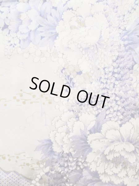 画像9: L0205A  振袖 女性用着物  シルク(正絹) シャイニーな  オフ ホワイト, 花 【中古】 【USED】 【リサイクル】 ★★★☆☆ (9)