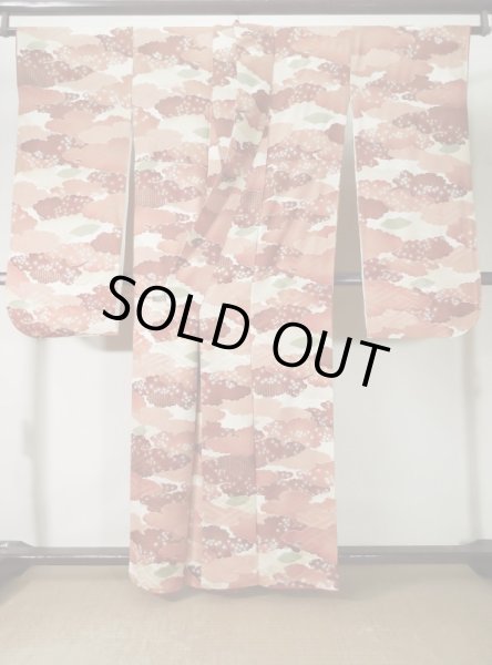 画像3: L0205B  振袖 女性用着物  シルク(正絹)   クリーム, 雲 【中古】 【USED】 【リサイクル】 ★★★☆☆ (3)