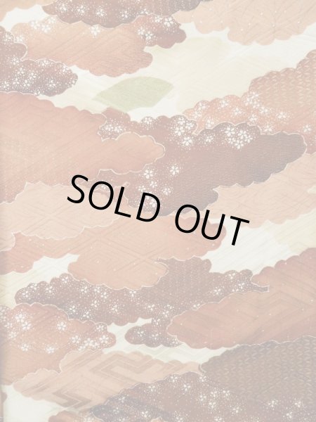 画像7: L0205B  振袖 女性用着物  シルク(正絹)   クリーム, 雲 【中古】 【USED】 【リサイクル】 ★★★☆☆ (7)