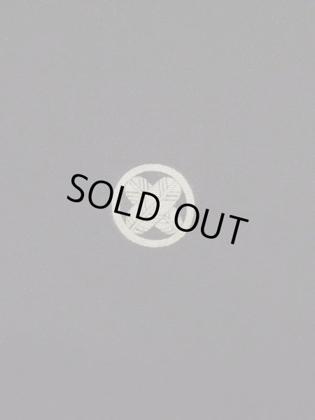 画像4: L0224A  留袖 女性用着物 鏡文 シルク（正絹）   黒, 菊 【中古】 【USED】 【リサイクル】 ★★☆☆☆ (4)