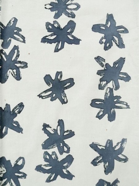 画像4: L0309C  浴衣(日本製) 女性用着物  綿麻   オフ ホワイト, 花 【中古】 【USED】 【リサイクル】 ★★☆☆☆ (4)