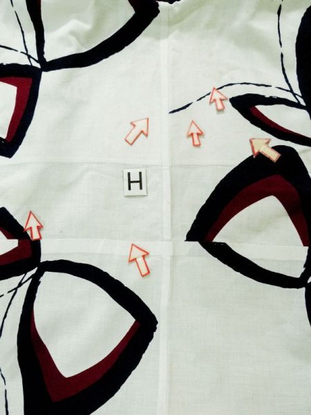 画像22: L0309L  浴衣(日本製) 女性用着物  麻   オフ ホワイト, 抽象的模様 【中古】 【USED】 【リサイクル】 ★★☆☆☆ (22)