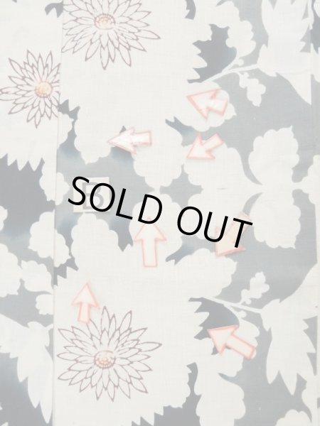 画像16: L0309M  浴衣（日本製） 女性用着物  麻   オフ　ホワイト, 花 【中古】 【USED】 【リサイクル】 ★★☆☆☆ (16)