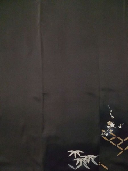 画像6: L0316B  留袖 女性用着物  シルク(正絹)   黒, 桜 【中古】 【USED】 【リサイクル】 ★☆☆☆☆ (6)