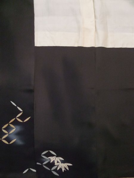 画像8: L0316B  留袖 女性用着物  シルク(正絹)   黒, 桜 【中古】 【USED】 【リサイクル】 ★☆☆☆☆ (8)