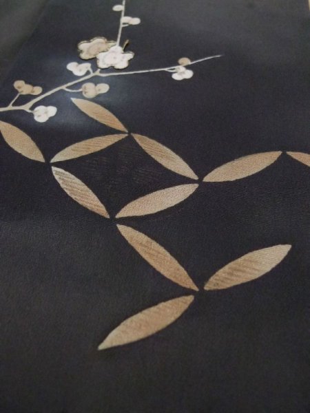 画像13: L0316B  留袖 女性用着物  シルク(正絹)   黒, 桜 【中古】 【USED】 【リサイクル】 ★☆☆☆☆ (13)