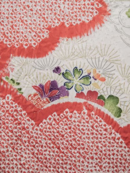 画像12: L0316E  振袖 女性用着物  シルク(正絹) シャイニーな  オフ ホワイト, 花 【中古】 【USED】 【リサイクル】 ★★★☆☆ (12)