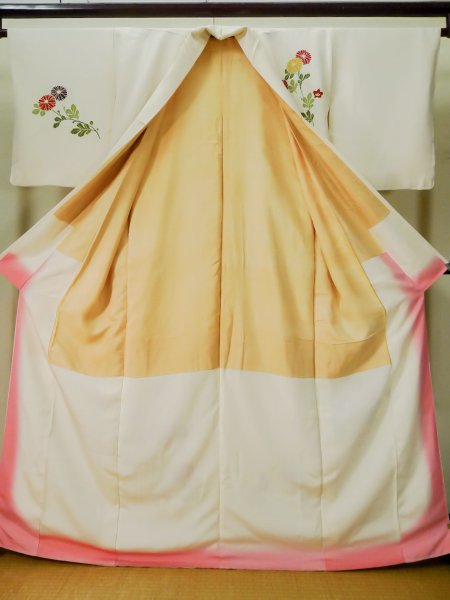画像3: L0316G  訪問着 女性用着物  シルク(正絹)   オフ ホワイト, 菊 【中古】 【USED】 【リサイクル】 ★★☆☆☆ (3)