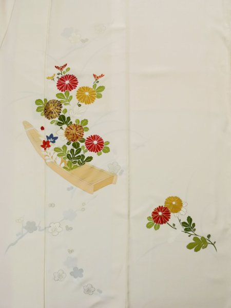 画像4: L0316G  訪問着 女性用着物  シルク(正絹)   オフ ホワイト, 菊 【中古】 【USED】 【リサイクル】 ★★☆☆☆ (4)