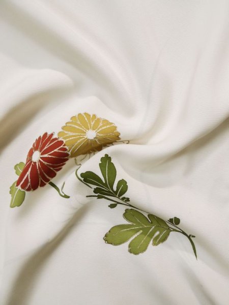 画像14: L0316G  訪問着 女性用着物  シルク(正絹)   オフ ホワイト, 菊 【中古】 【USED】 【リサイクル】 ★★☆☆☆ (14)
