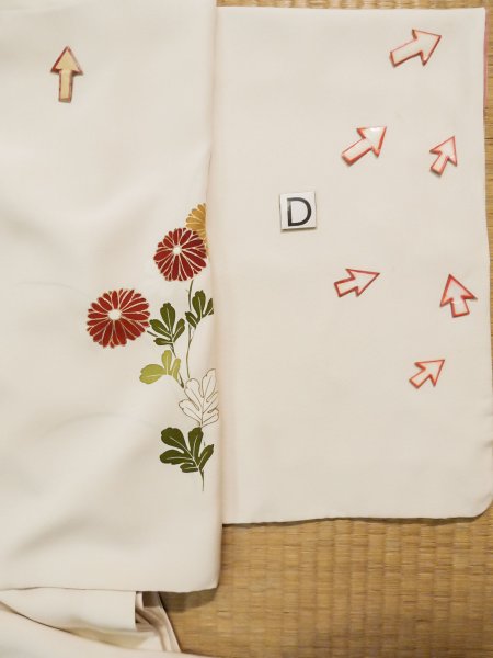 画像21: L0316G  訪問着 女性用着物  シルク(正絹)   オフ ホワイト, 菊 【中古】 【USED】 【リサイクル】 ★★☆☆☆ (21)