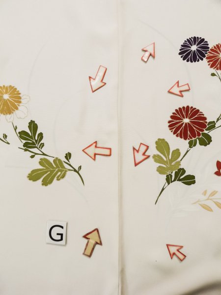 画像24: L0316G  訪問着 女性用着物  シルク(正絹)   オフ ホワイト, 菊 【中古】 【USED】 【リサイクル】 ★★☆☆☆ (24)