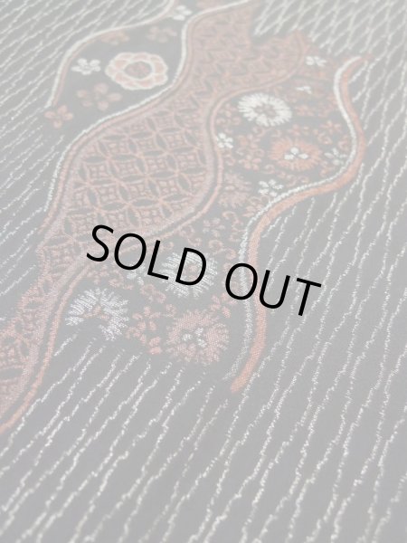 画像10: L0318K  羽織 女性用着物  シルク(正絹)   黒, 花 【中古】 【USED】 【リサイクル】 ★★★☆☆ (10)