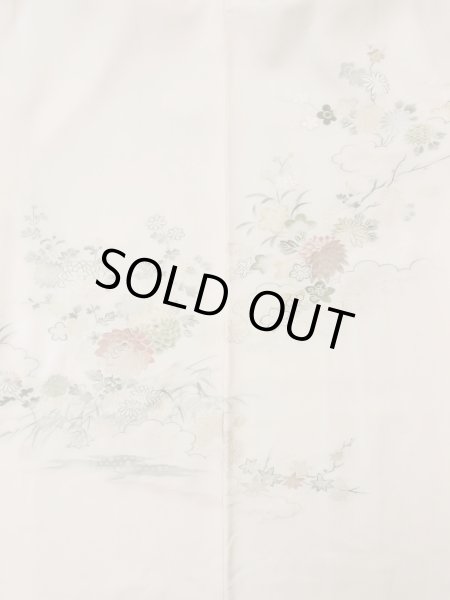 画像3: L0324Q  羽織 女性用着物  シルク(正絹) スモーキーな クリーミーな カーキ, 菊 【中古】 【USED】 【リサイクル】 ★★★☆☆ (3)