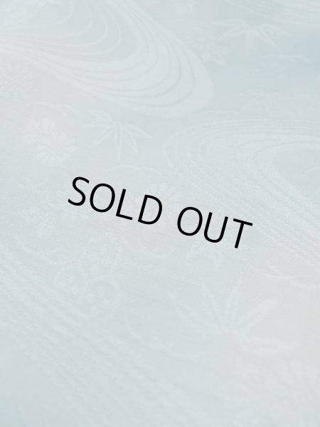 画像9: L0330H  羽織 女性用着物 地紋:流水、亀甲 化繊 スモーキーな グレイッシュ オレンジ, 抽象的模様 【中古】 【USED】 【リサイクル】 ★★★☆☆ (9)