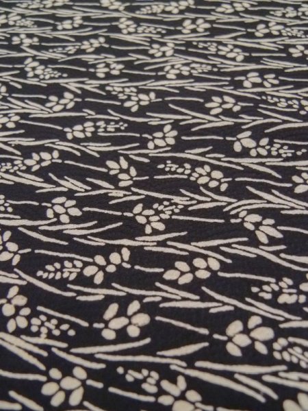 画像7: L0330M  羽織 女性用着物  シルク(正絹)   黒, 花 【中古】 【USED】 【リサイクル】 ★★★☆☆ (7)