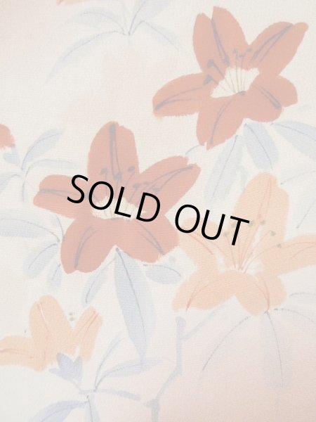 画像6: L0331C  襦袢 女性用着物 金紗縮緬 シルク(正絹) クリーミーな  ベージュ, 花 ダークな【中古】 【USED】 【リサイクル】 ★★☆☆☆ (6)