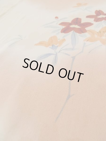 画像12: L0331C  襦袢 女性用着物 金紗縮緬 シルク(正絹) クリーミーな  ベージュ, 花 ダークな【中古】 【USED】 【リサイクル】 ★★☆☆☆ (12)