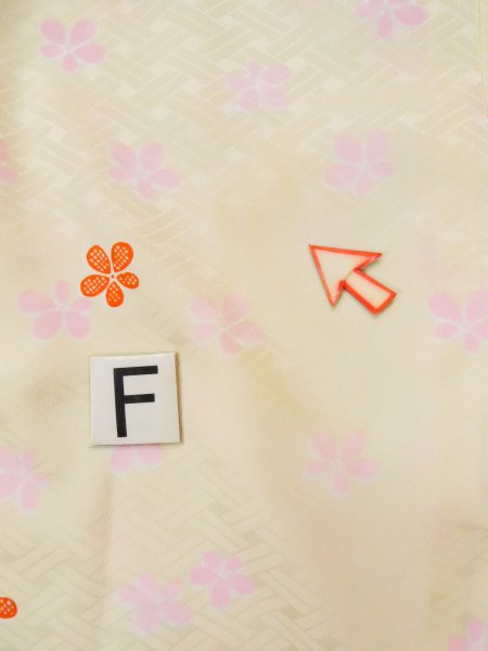 画像21: L0331K  襦袢 女性用着物  化繊   クリーム, 花 【中古】 【USED】 【リサイクル】 ★★☆☆☆ (21)