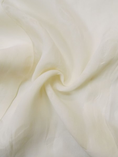 画像11: L0406G  襦袢 女性用着物 使用感あり。 麻   オフ ホワイト,  【中古】 【USED】 【リサイクル】 ★☆☆☆☆ (11)