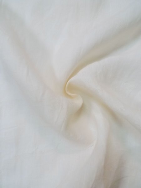 画像12: L0406L  襦袢 女性用着物 使用感あり。 麻   オフ ホワイト,  【中古】 【USED】 【リサイクル】 ★★☆☆☆ (12)