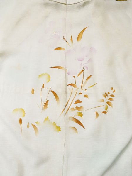 画像3: L0413O  襦袢 女性用着物  シルク(正絹)   オフ ホワイト, 花 【中古】 【USED】 【リサイクル】 ★★☆☆☆ (3)