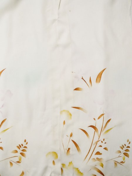 画像6: L0413O  襦袢 女性用着物  シルク(正絹)   オフ ホワイト, 花 【中古】 【USED】 【リサイクル】 ★★☆☆☆ (6)