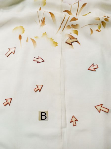 画像18: L0413O  襦袢 女性用着物  シルク(正絹)   オフ ホワイト, 花 【中古】 【USED】 【リサイクル】 ★★☆☆☆ (18)