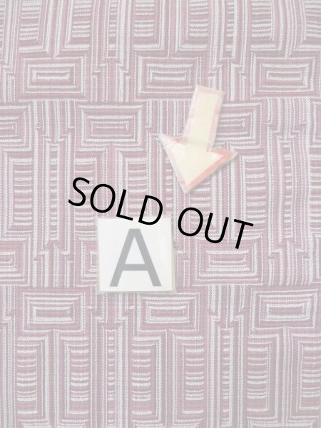 画像10: L0414I 半幅帯 女性用着物 化繊 グレーがかった  赤 幾何学模様 【中古】 【USED】 【リサイクル】 ★☆☆☆☆ (10)