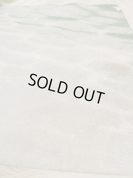 画像12: L0420M  羽織 女性用着物 地紋:更紗、四角 シルク(正絹) スモーキーな クリーミーな クリーム,  【中古】 【USED】 【リサイクル】 ★★☆☆☆ (12)