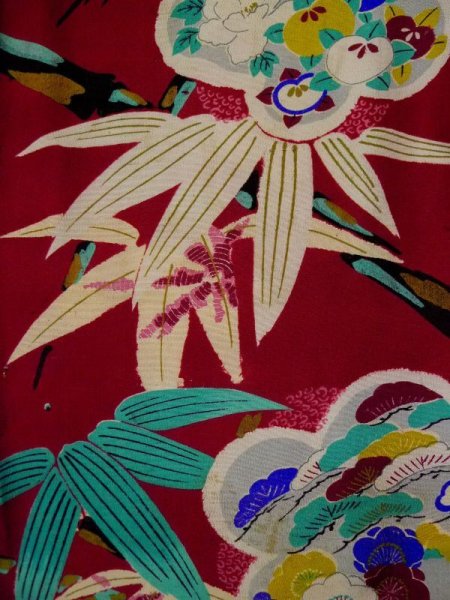 画像4: L0420R  羽織 女性用着物 ほつれ多数。 シルク(正絹) 淡い  赤, 梅 【中古】 【USED】 【リサイクル】 ★☆☆☆☆ (4)