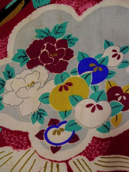 画像7: L0420R  羽織 女性用着物 ほつれ多数。 シルク(正絹) 淡い  赤, 梅 【中古】 【USED】 【リサイクル】 ★☆☆☆☆ (7)