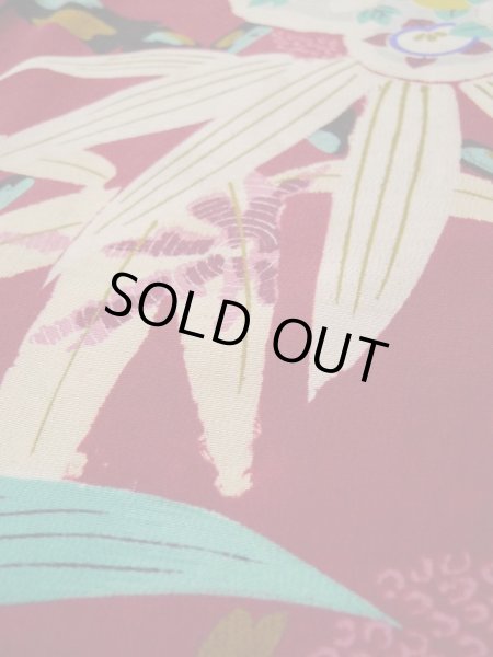 画像11: L0420R  羽織 女性用着物 ほつれ多数。 シルク（正絹） 淡い  赤, 梅 【中古】 【USED】 【リサイクル】 ★☆☆☆☆ (11)