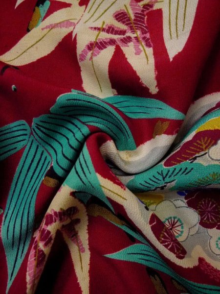 画像13: L0420R  羽織 女性用着物 ほつれ多数。 シルク(正絹) 淡い  赤, 梅 【中古】 【USED】 【リサイクル】 ★☆☆☆☆ (13)