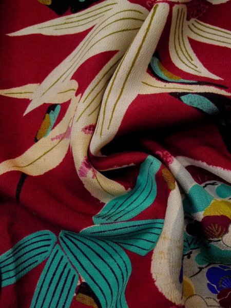 画像14: L0420R  羽織 女性用着物 ほつれ多数。 シルク(正絹) 淡い  赤, 梅 【中古】 【USED】 【リサイクル】 ★☆☆☆☆ (14)