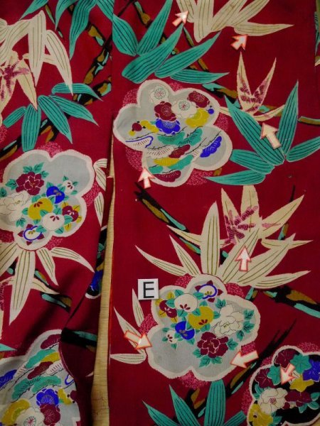 画像21: L0420R  羽織 女性用着物 ほつれ多数。 シルク(正絹) 淡い  赤, 梅 【中古】 【USED】 【リサイクル】 ★☆☆☆☆ (21)