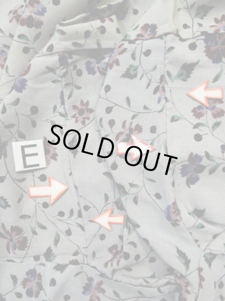 画像17: L0421A  羽織 女性用着物  シルク（正絹） スモーキーな 淡い 朱赤, 花 【中古】 【USED】 【リサイクル】 ★☆☆☆☆ (17)