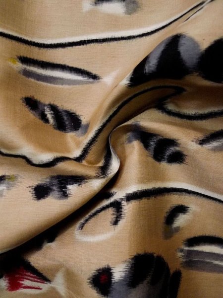 画像13: L0421H Mint  羽織 女性用着物 柄：魚 シルク（正絹） スモーキーな ダークな ベージュ, 線 【中古】 【USED】 【リサイクル】 ★★★★★ (13)