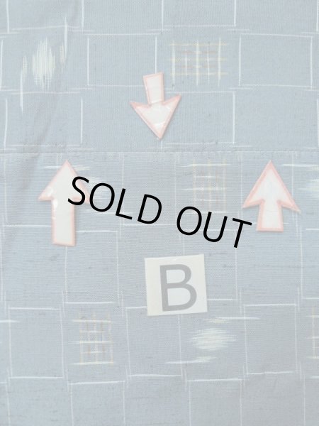 画像16: L0421K  道中着 女性用着物  シルク(正絹) スモーキーな グレイッシュ オレンジ, チェック柄 【中古】 【USED】 【リサイクル】 ★☆☆☆☆ (16)