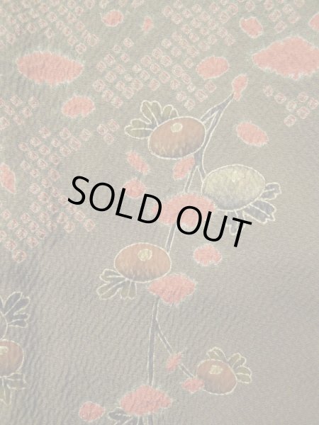 画像8: L0421Q Mint  道行 女性用着物  シルク(正絹) クリーミーな グレイッシュ オリーブ, 菊 【中古】 【USED】 【リサイクル】 ★★★★★ (8)