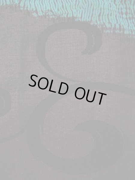 画像6: L0421T  道行 女性用着物 他ダメージ シルク（正絹） クリーミーな シャーベット グレー（灰色）, 唐草 【中古】 【USED】 【リサイクル】 ★☆☆☆☆ (6)