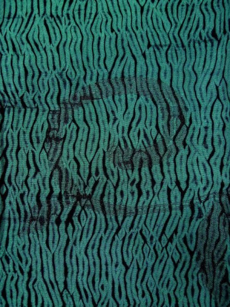 画像9: L0421T  道行 女性用着物 他ダメージ シルク(正絹) クリーミーな シャーベット グレー(灰色), 唐草 【中古】 【USED】 【リサイクル】 ★☆☆☆☆ (9)