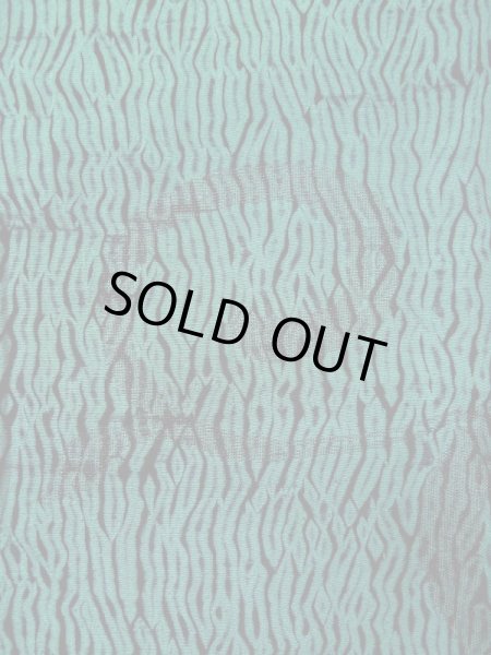 画像9: L0421T  道行 女性用着物 他ダメージ シルク（正絹） クリーミーな シャーベット グレー（灰色）, 唐草 【中古】 【USED】 【リサイクル】 ★☆☆☆☆ (9)