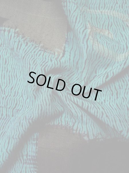 画像13: L0421T  道行 女性用着物 他ダメージ シルク（正絹） クリーミーな シャーベット グレー（灰色）, 唐草 【中古】 【USED】 【リサイクル】 ★☆☆☆☆ (13)